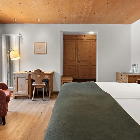 Morosani Posthotel 4*