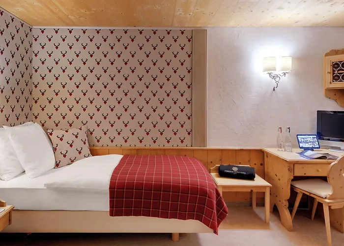 Morosani Posthotel 4*