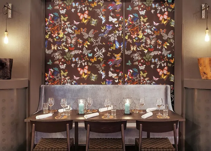 Morosani Posthotel Hotel 4*