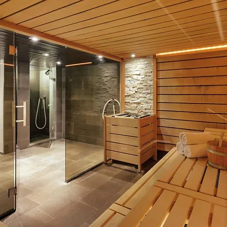 Hotell Morosani Posthotel 4*